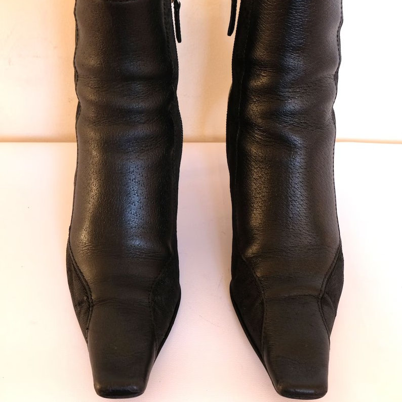 Gucci Pointed toe ankle Boots